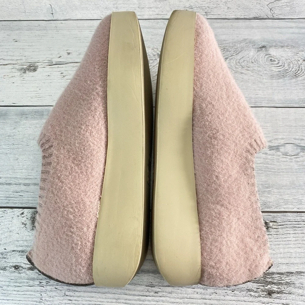 Louise et Cie Raja Sneaker Womens 6 Pink Soft Rose Stretch Platform Shoes Fuzzy